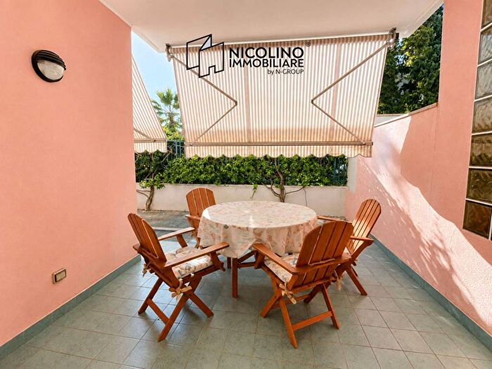 Appartamento bilocale in affitto in Via Vittorio Veneto, Centro, Bordighera