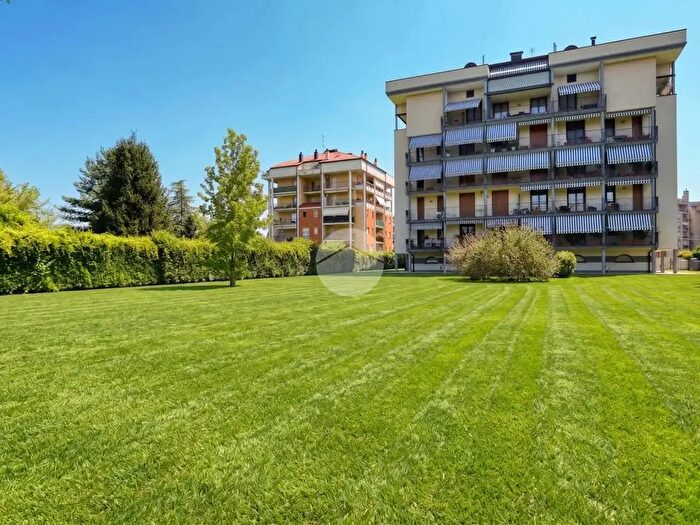 Appartamento trilocale in vendita in Via N Paganini, Gallarate