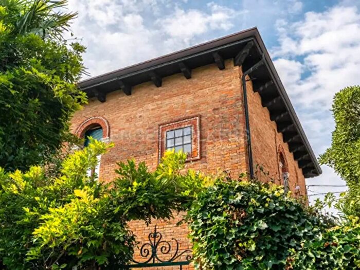 Appartamento quadrilocale in affitto in Via San Giovanni d'Acri, Venezia