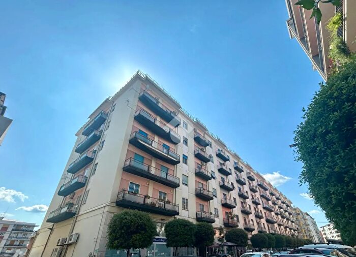 Appartamento trilocale in vendita in Corso Luigi Fera, Cosenza