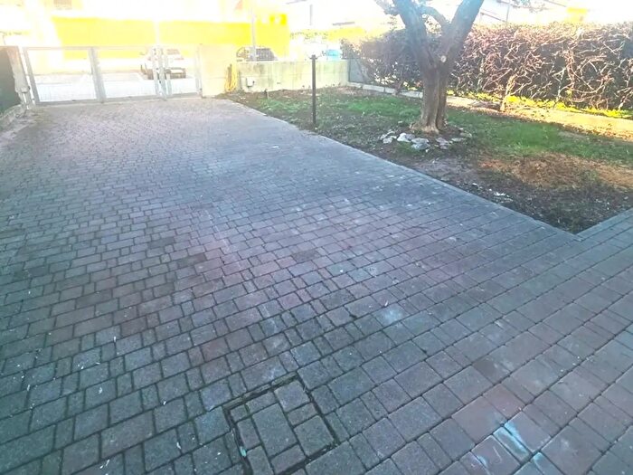 Casa quadrilocale in vendita in Fosso