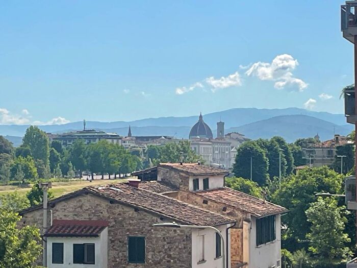 Appartamento trilocale in affitto in Via Baccio Bandinelli, Isolotto Talenti, Firenze