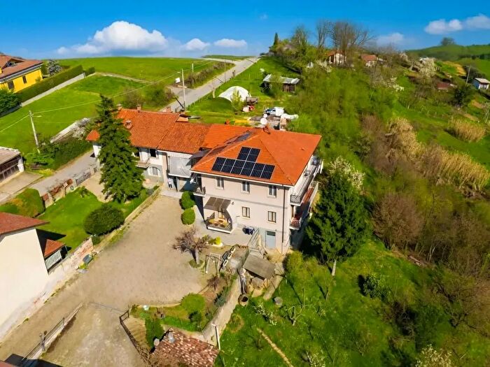 Appartamento con 5 locali in vendita in Strada San Matteo, Bra