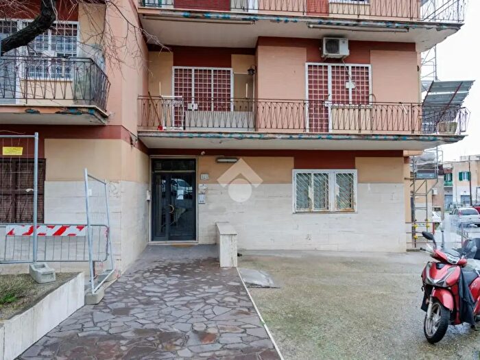 Appartamento bilocale in vendita in Via del Pergolato, Roma