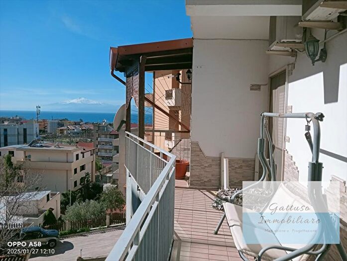 Appartamento con 5 locali in vendita in Reggio Calabria