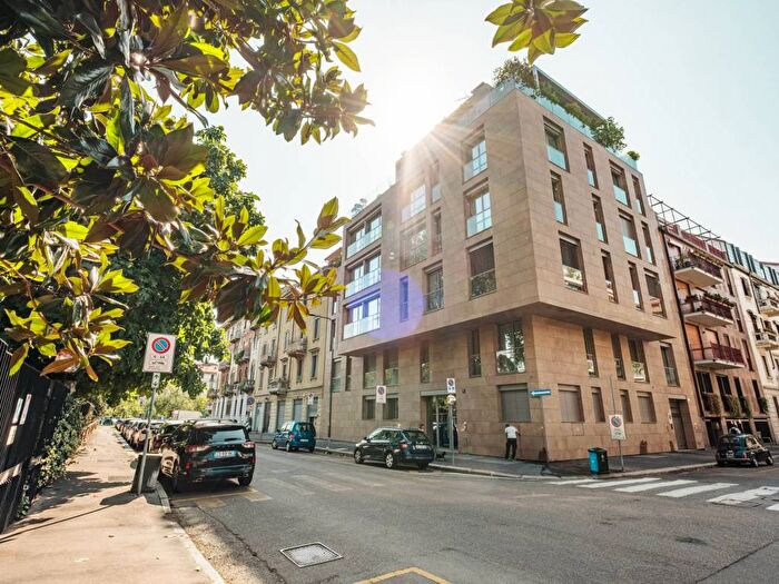 Appartamento trilocale in affitto in Via dei Gracchi, Frua, Milano