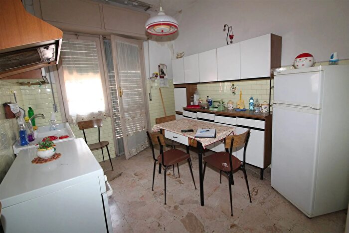 Appartamento con 5 locali in vendita in Via Gaeta Lentini, Lentini