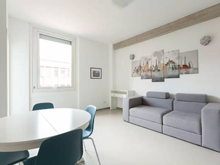 Appartamento bilocale in affitto in Via Generale Gustavo Fara, Centrale, Milano