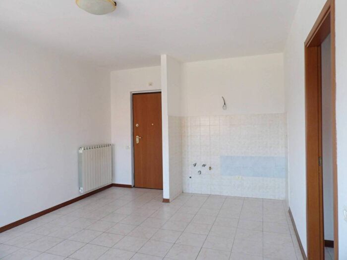 Appartamento bilocale in affitto in Via Campania, Borgo Bovio, Terni