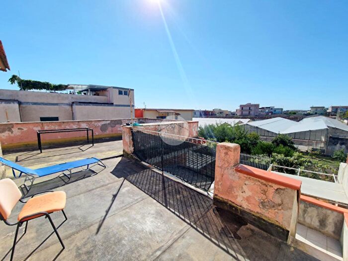Casa trilocale in vendita in Via Torretta Fiorillo, Torre Del Greco
