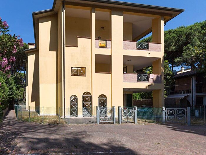 Appartamento trilocale in affitto in Via Giotto, Lido di Spina, Comacchio