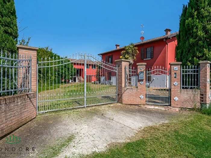 Case in Vendita e in Affitto - 3