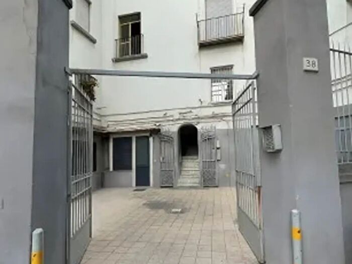 Appartamento quadrilocale in vendita in Cupa Caiafa, Napoli