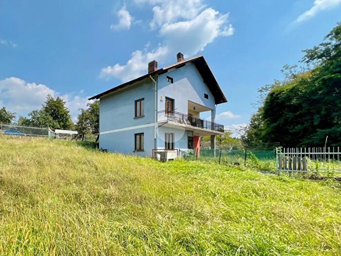 Casa quadrilocale in vendita in Regione Oviglia Superiore, Lanzo Torinese