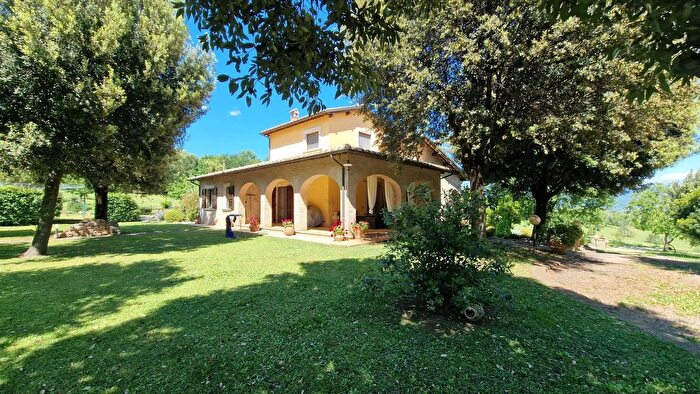 Casa con 9 locali in vendita in Località Casenuove Snc, Civitella DAgliano