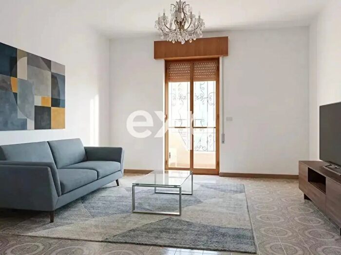 Appartamento con 6 locali in vendita in Modica