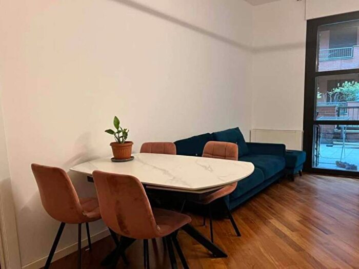 Appartamento bilocale in affitto in Via Gianfranco Zuretti, Cascina dei Pomi, Milano