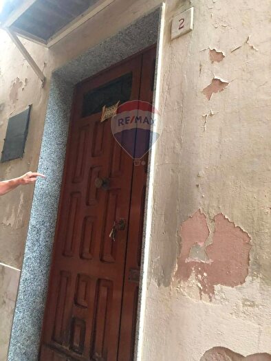 Casa con 6 locali in vendita in Via dAnna, Caltagirone