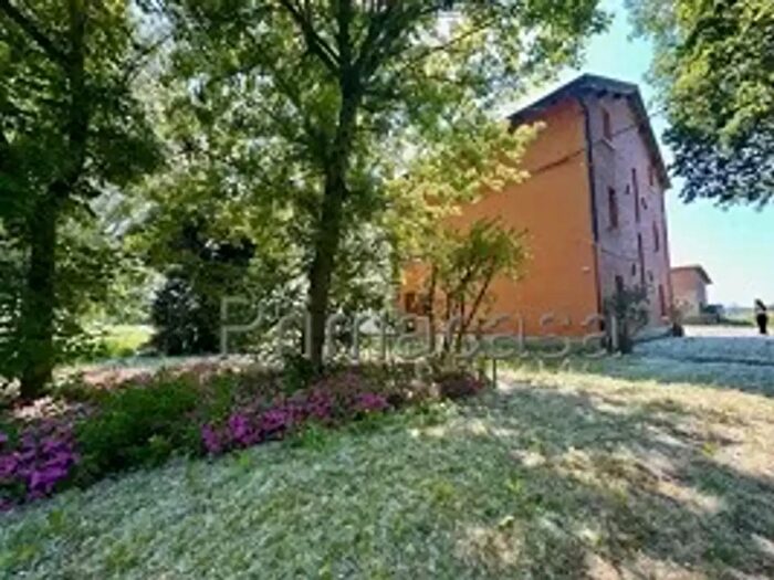 Casa con 5 locali in vendita in Carpi