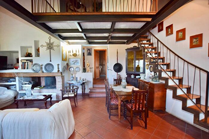 Casa con 5 locali in vendita in Campiglia Marittima Livorno, Campiglia Marittima