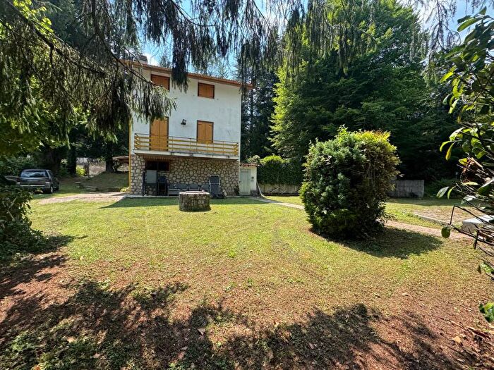 Casa con 5 locali in affitto in Via Guido Rossa, Retafani, Piglio