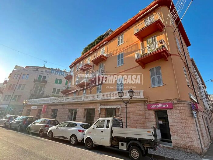 Appartamento bilocale in vendita in Corso Dante Alighieri, Alassio