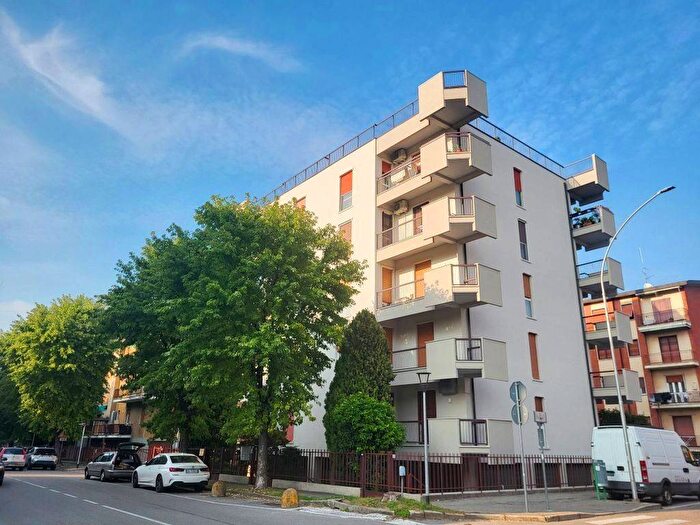 Appartamento bilocale in affitto in Via Carso, Centro, Arcore