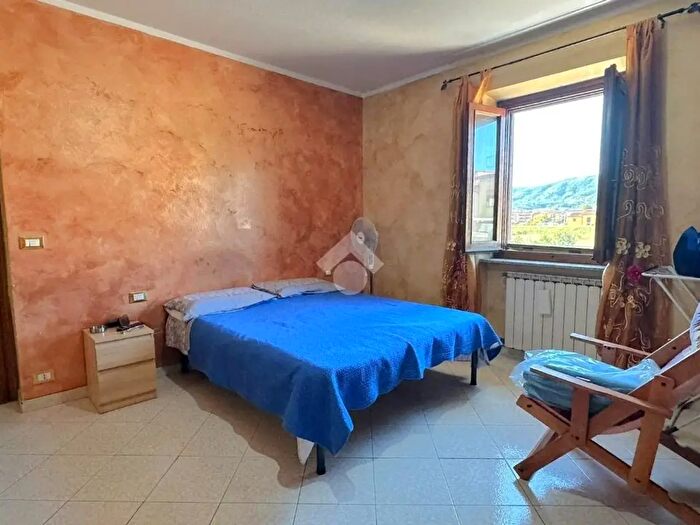 Appartamento trilocale in vendita in Via Provinciale di Montalbano, Serravalle Pistoiese