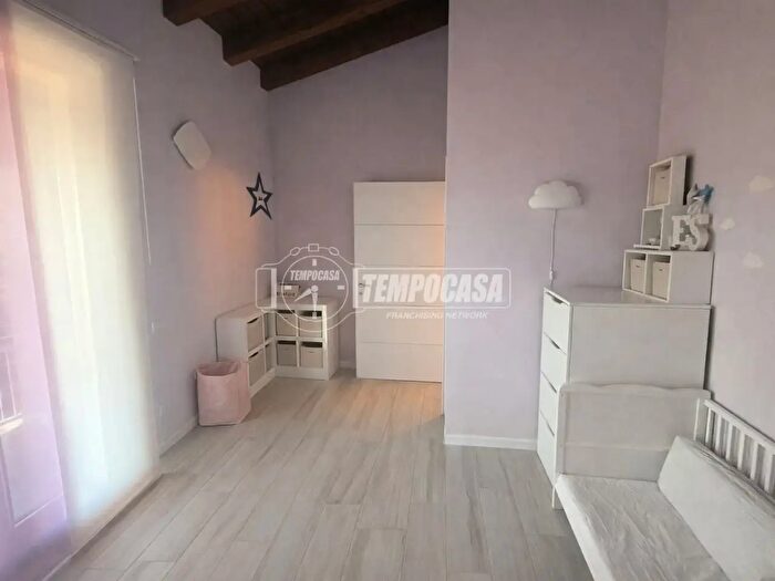 Appartamento trilocale in vendita in Via Montanara, Castel San Giovanni