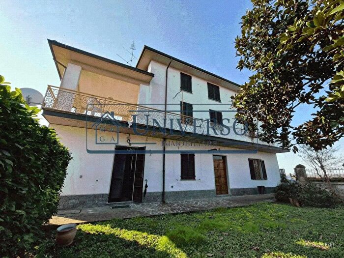 Casa con 6 locali in vendita in Via MilanoGenovaCasatisma, Casatisma
