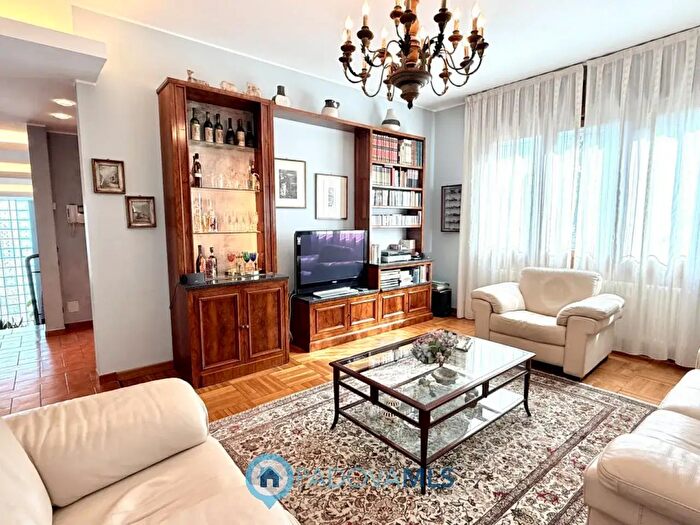 Casa con 5 locali in vendita in Via Donato Bramante, Padova