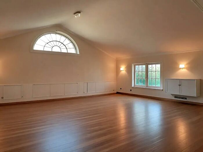 Casa con 7 locali in vendita in Via Tiziano Vecellio, Padova