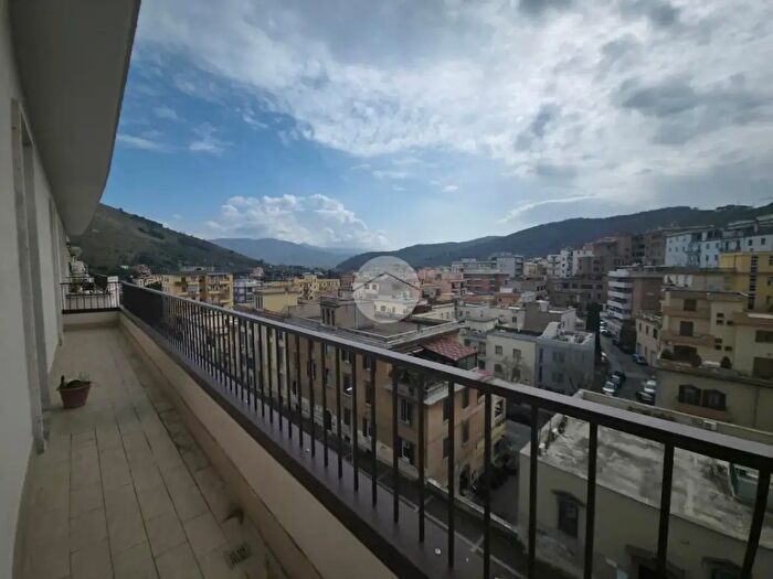 Appartamento quadrilocale in vendita in Viale Trieste, Tivoli