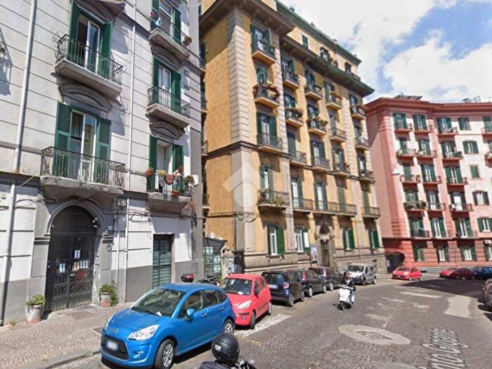 Appartamento quadrilocale in affitto in Via giacinto gigante, Arenella, Napoli