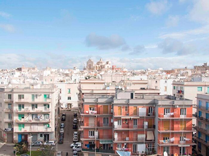 Appartamento trilocale in affitto in Via Antonio Genovesi, Martina Franca