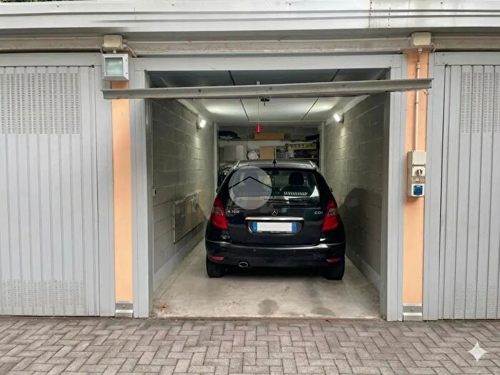 Appartamento bilocale in affitto in Piazza Agrippa, Milano