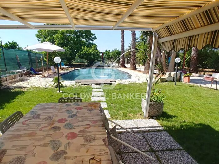 Casa bilocale in vendita in Strada per Torricella, Brindisi