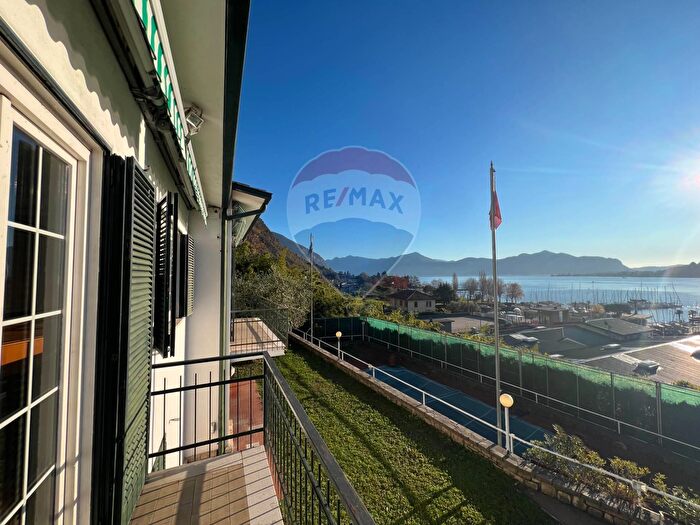 Casa con 5 locali in vendita in Sarnico