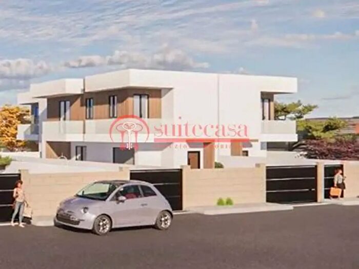 Casa quadrilocale in vendita in Via Martiri di Palermo, Trani