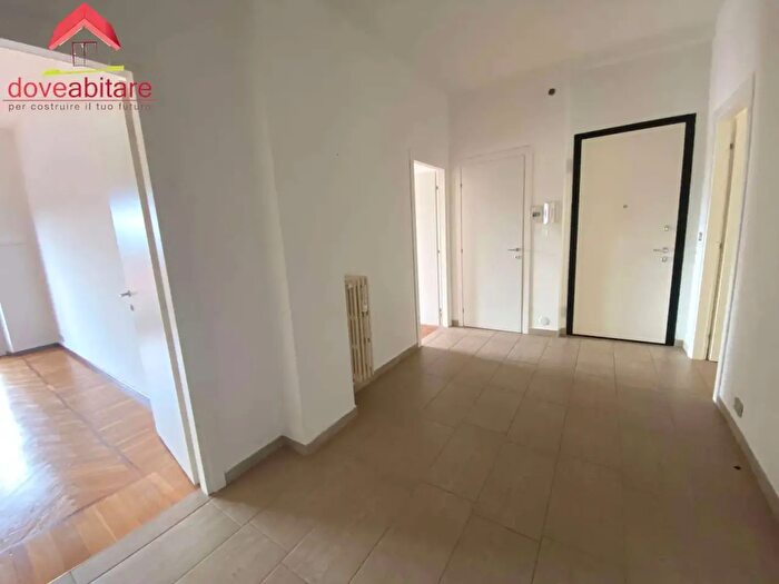 Appartamento quadrilocale in vendita in Via al Colletto, Pinerolo