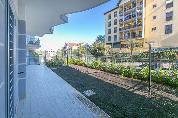 Appartamento trilocale in vendita in Via dei Pini, Fonte Nuova