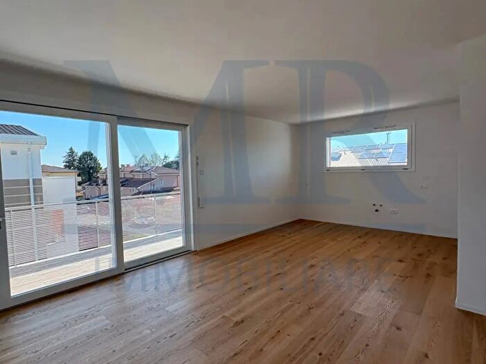 Appartamento quadrilocale in vendita in Viale Po, Rubano