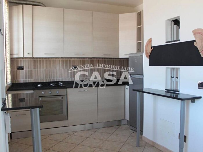 Appartamento trilocale in affitto in Ponticelli Rotatoria, Centro, Santa Maria a Monte