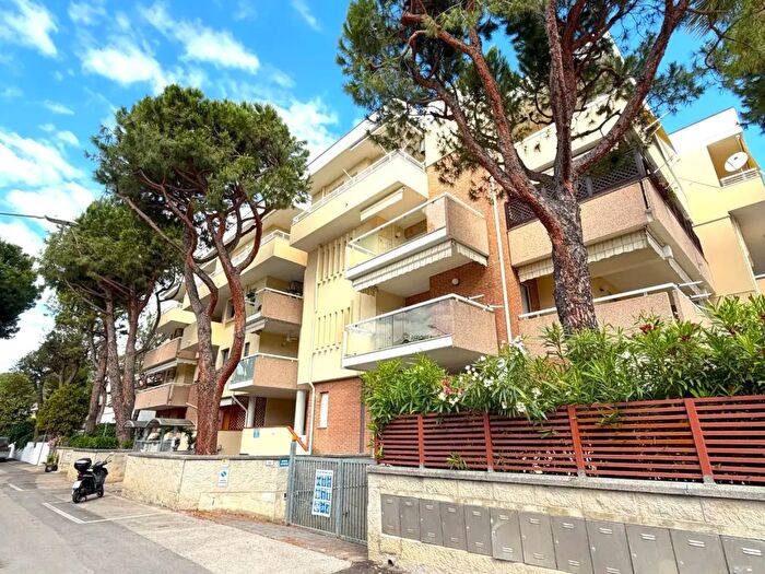 Appartamento trilocale in vendita in Via Amerigo Vespucci, Tortoreto