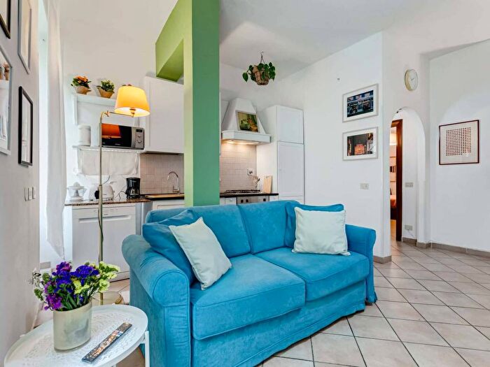 Appartamento bilocale in affitto in Via Marmorata, Testaccio, Roma