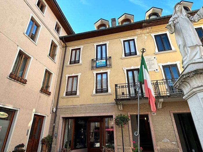 Appartamento trilocale in affitto in Corso IV Novembre, Centro, Asiago