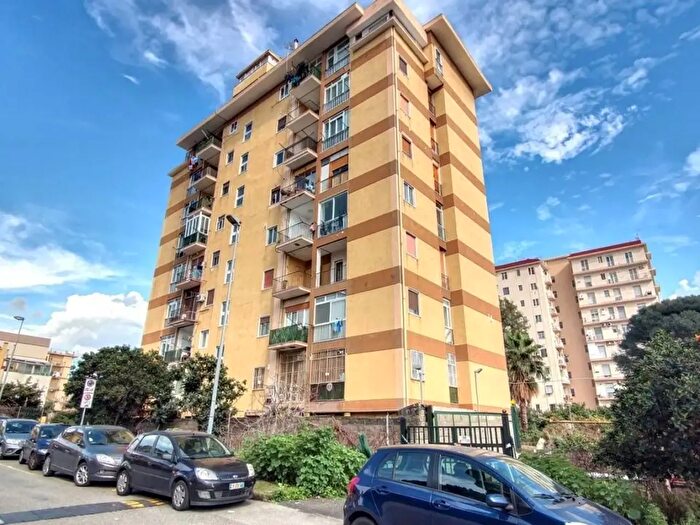 Appartamento con 5 locali in vendita in Via Gambardella, Torre Annunziata