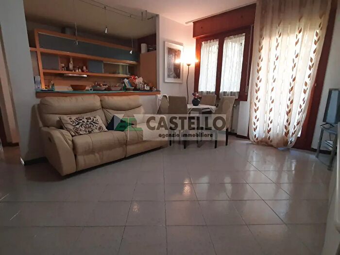 Appartamento con 5 locali in vendita in Via Scapacchiò, Selvazzano Dentro