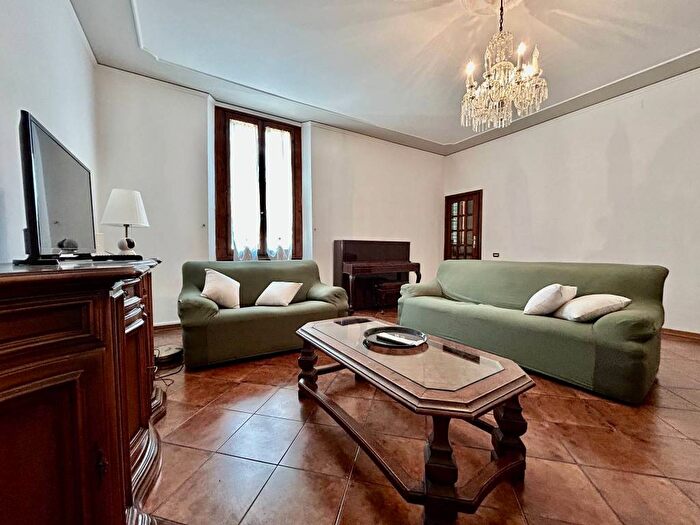 Appartamento trilocale in affitto in Beccaria Colombo, Firenze