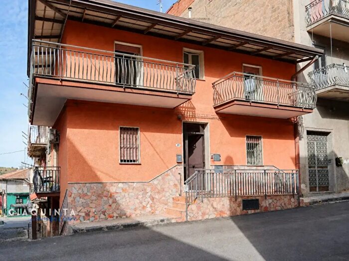 Casa trilocale in vendita in Via Catania, Palagonia